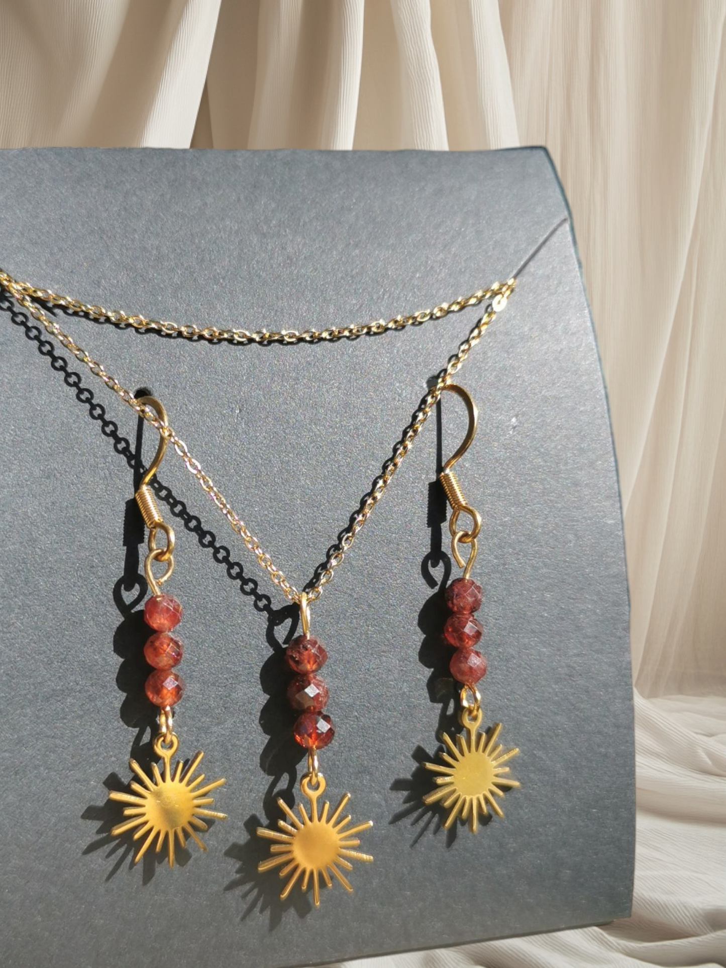 Parure Soleil Éternel - Pierre naturelle & Acier doré