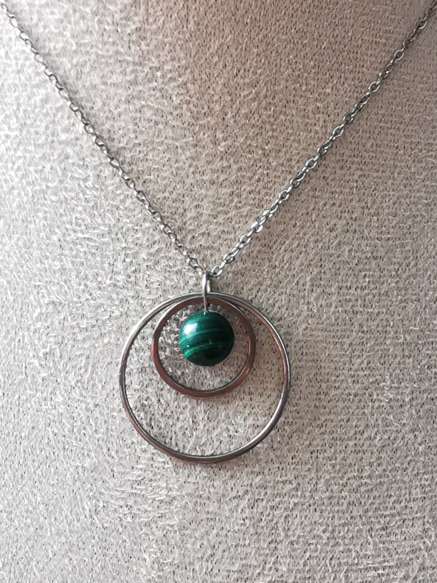 Collier Saturne - Pierres naturelles