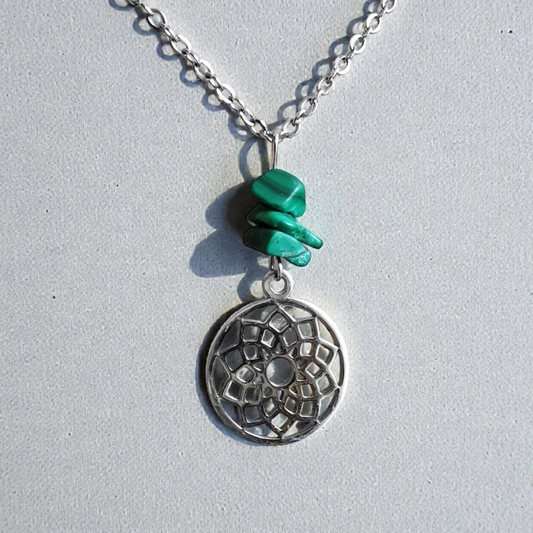 Collier Fleur de Vie ronde en pierres naturelles