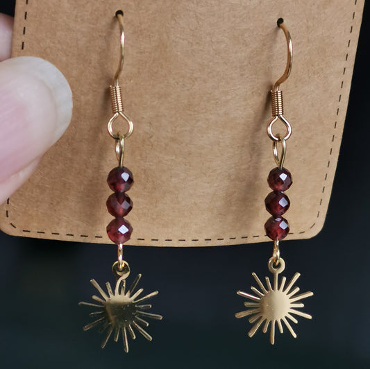 Boucles d'oreilles Soleil Éternel en pierres naturelles