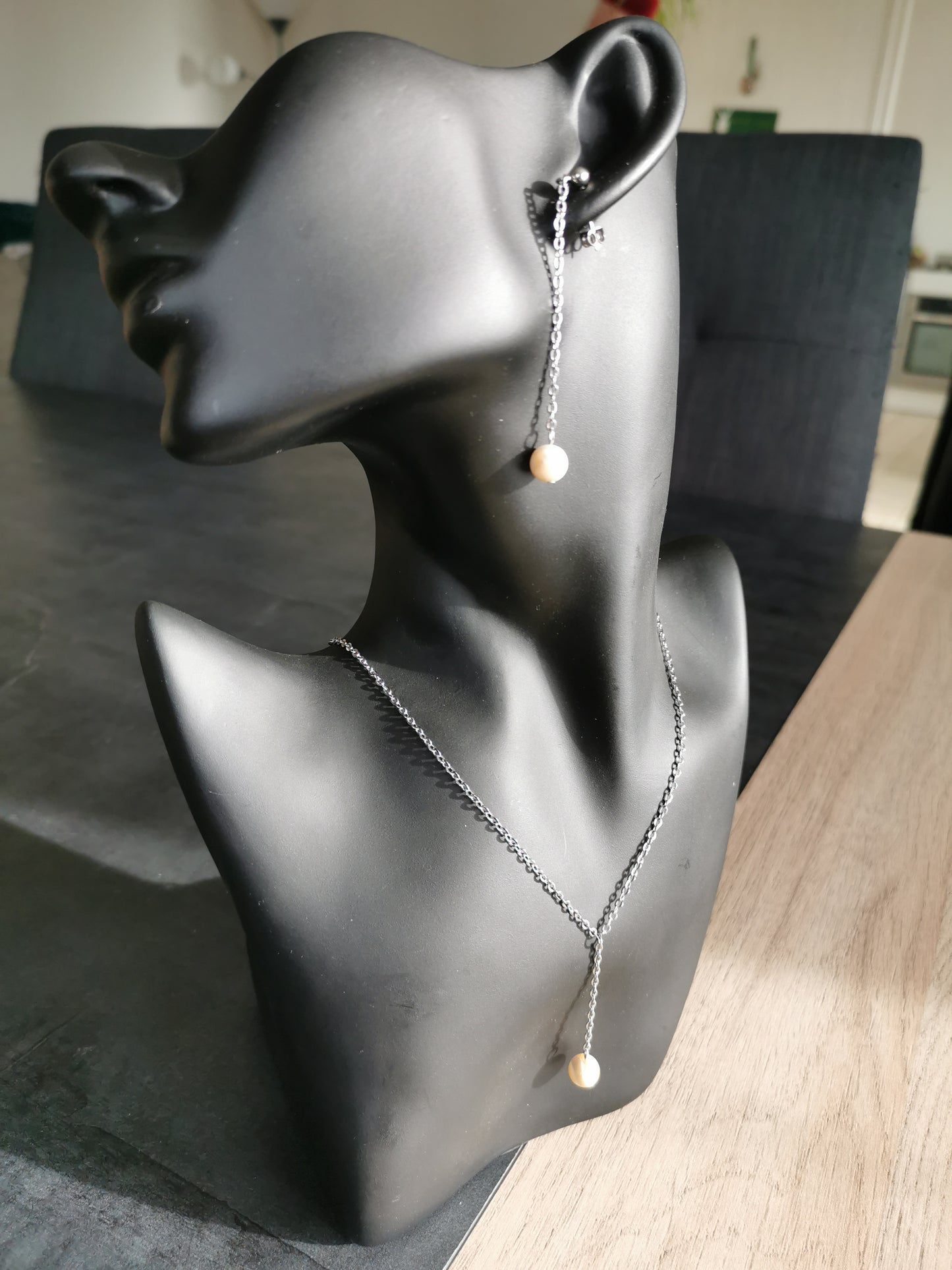 Parure Venus - Collier et Boucles d'oreilles- Pierre naturelle