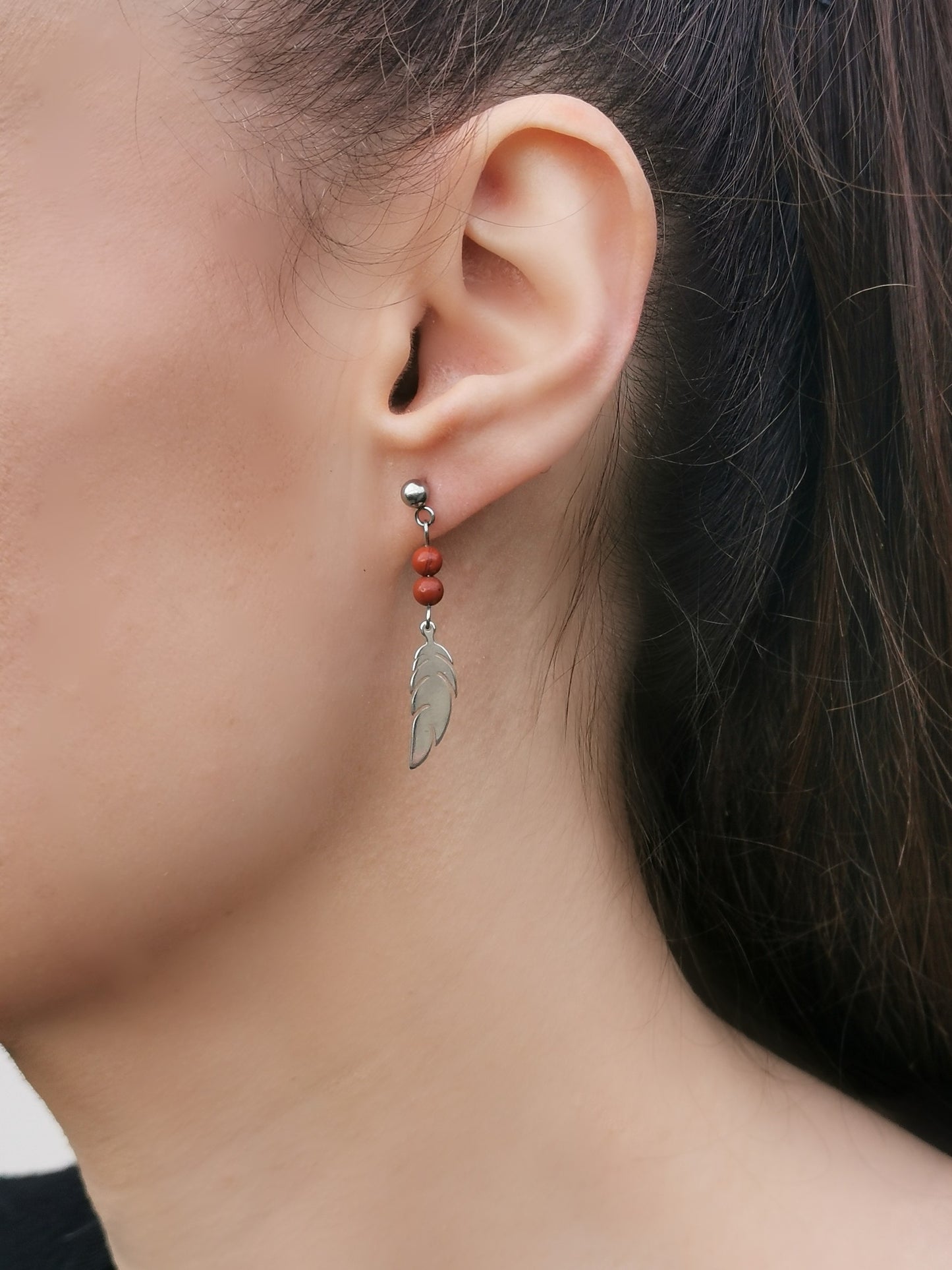 Boucles d'oreilles grandes plumes en pierres naturelles