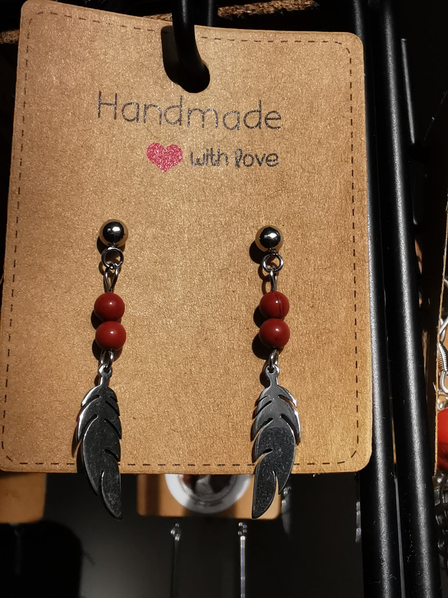 Boucles d'oreilles grandes plumes en pierres naturelles