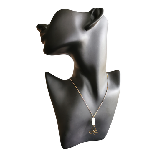 Collier Papillon doré en labradorite blanche